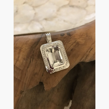 “Queen” Silver Pendant with Clear Quartz stone