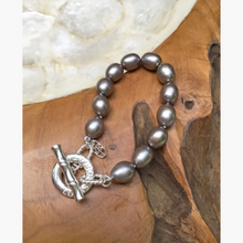 “Silver” Oval Pearl Bracelet