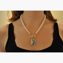 “Classic” Necklace 10-11mm