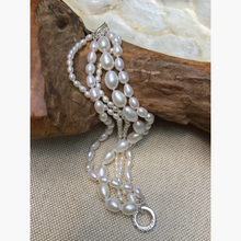 “Sophia” Oval Pearl Bracelet