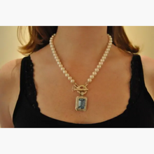 Queen” Blue Topaz Enhancer