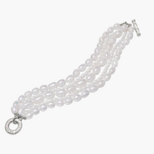 “Sophia” Oval Pearl Bracelet
