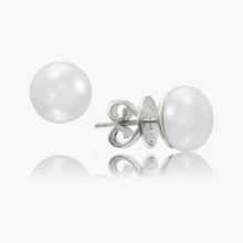 “Classic” Pearl Studs 13 mm